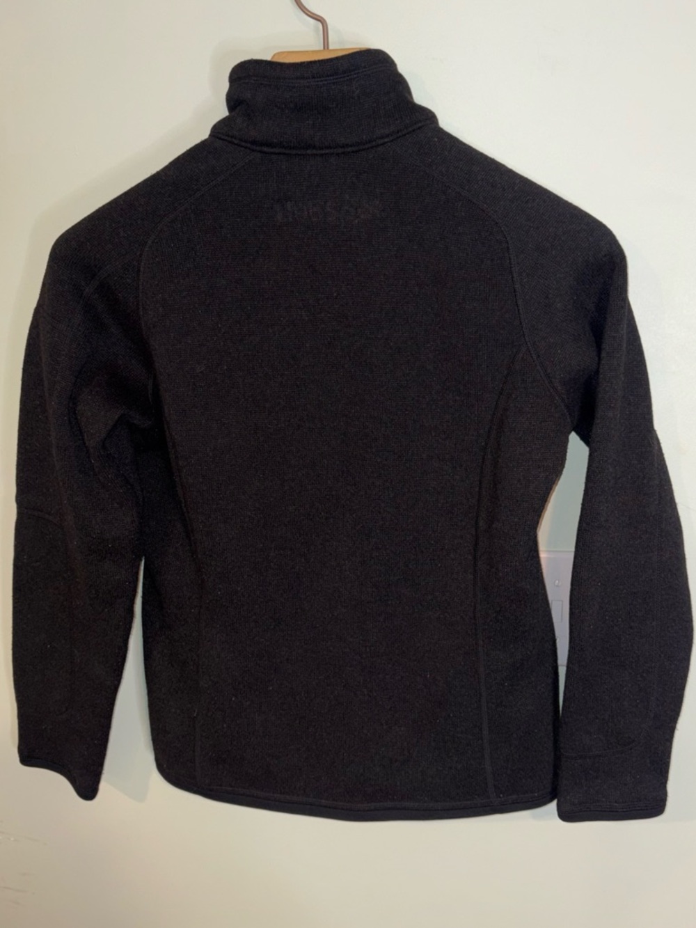 Patagonia Women’s Quarter-Zip Fleece Pullover - Picture 6 of 7